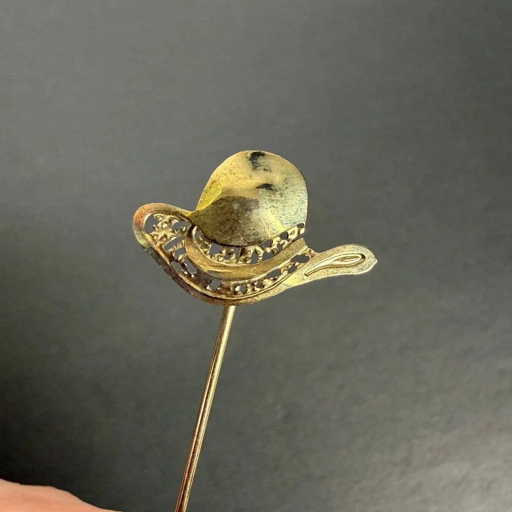 Vintage Gold Tone Cowgirl Hat Stick Pin‎ Filigree Western Sun Hat Jewelry 2.75